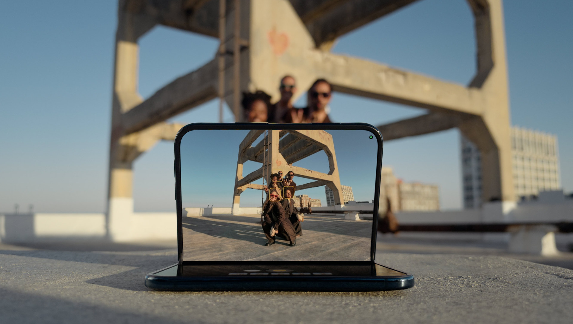 iPhone Duo: Smart Foto mit automatischer Gruppenaufnahme
