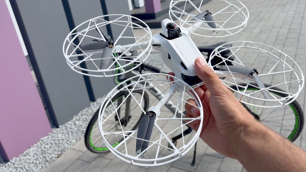 Antigravity A1 mit Propellerschutz vor dem Fahrradlenker