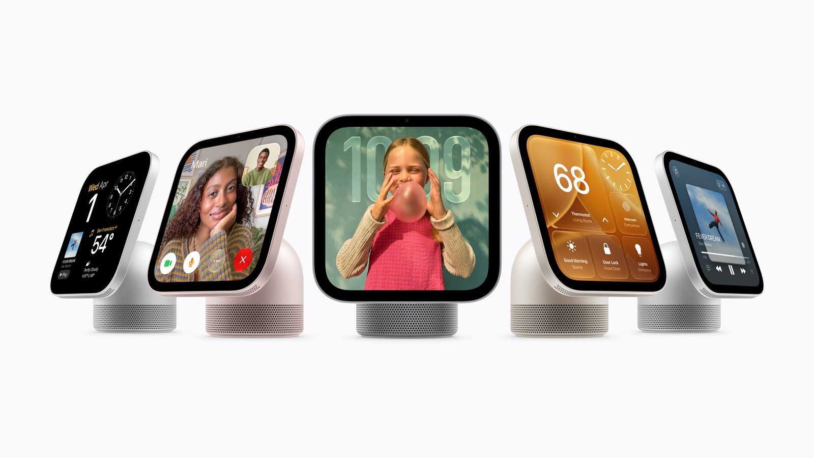 Fünf Apple HomeView Smart-Home-Displays nebeneinander vor weißem Hintergrund