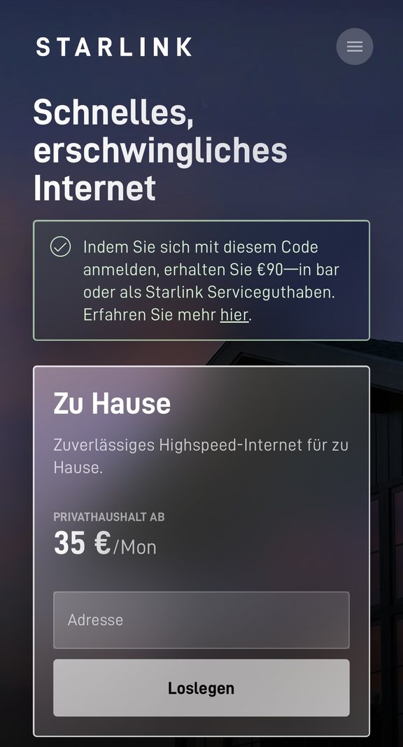 Starlink-Startseite Privathaushalt auf dem Smartphone mit grün umrandetem Hinweis: Mit diesem Code erhalten Sie 90 Euro in bar oder als Starlink-Serviceguthaben