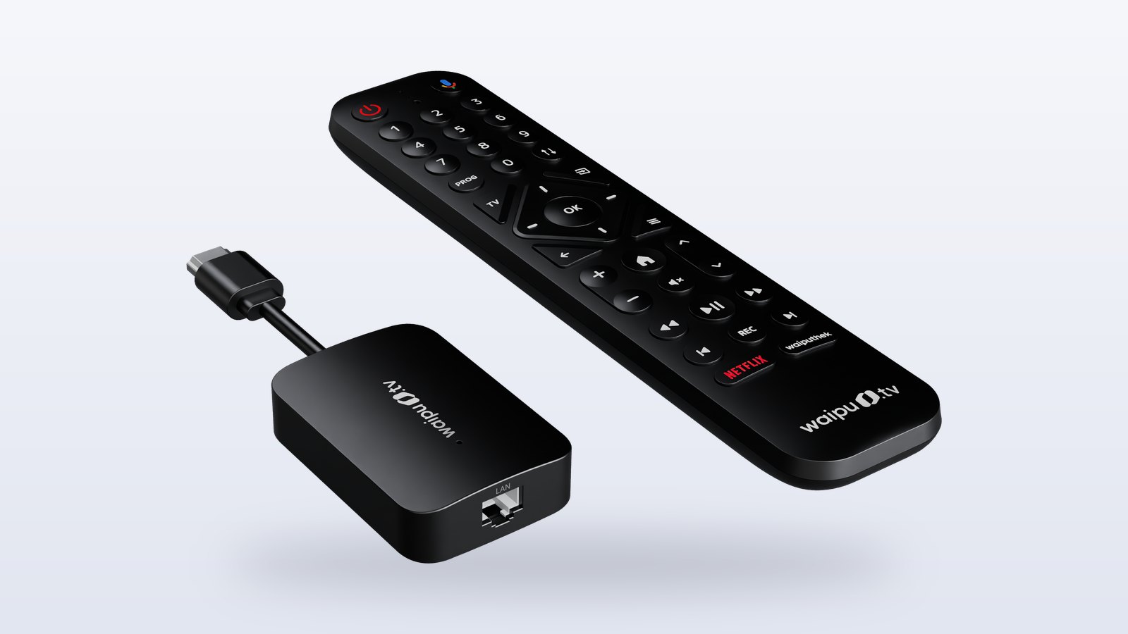 Schwarzer waipu.tv Stick mit HDMI-Kabel und LAN-Anschluss neben der schwarzen waipu.tv-Fernbedienung mit Netflix- und waiputhek-Taste